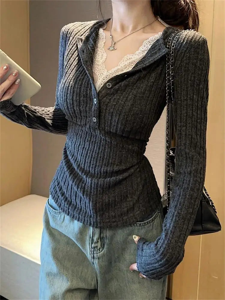 Women's Top Lace Patchwork Long Sleeve T-Shirt Base Shirt Fashion Vintage Fake Two-piece V-neck T-shirt Aesthetic Clothes