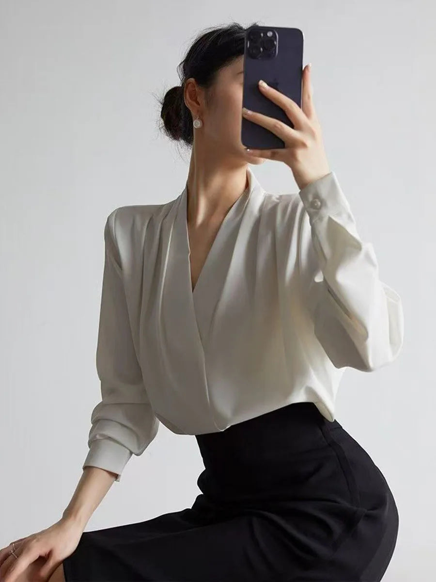 Autumn New Women's Chiffon White V-neck Blouse Long-sleeved White Temperament Office Lady Top Elegant Female Commuter Shirt Chic